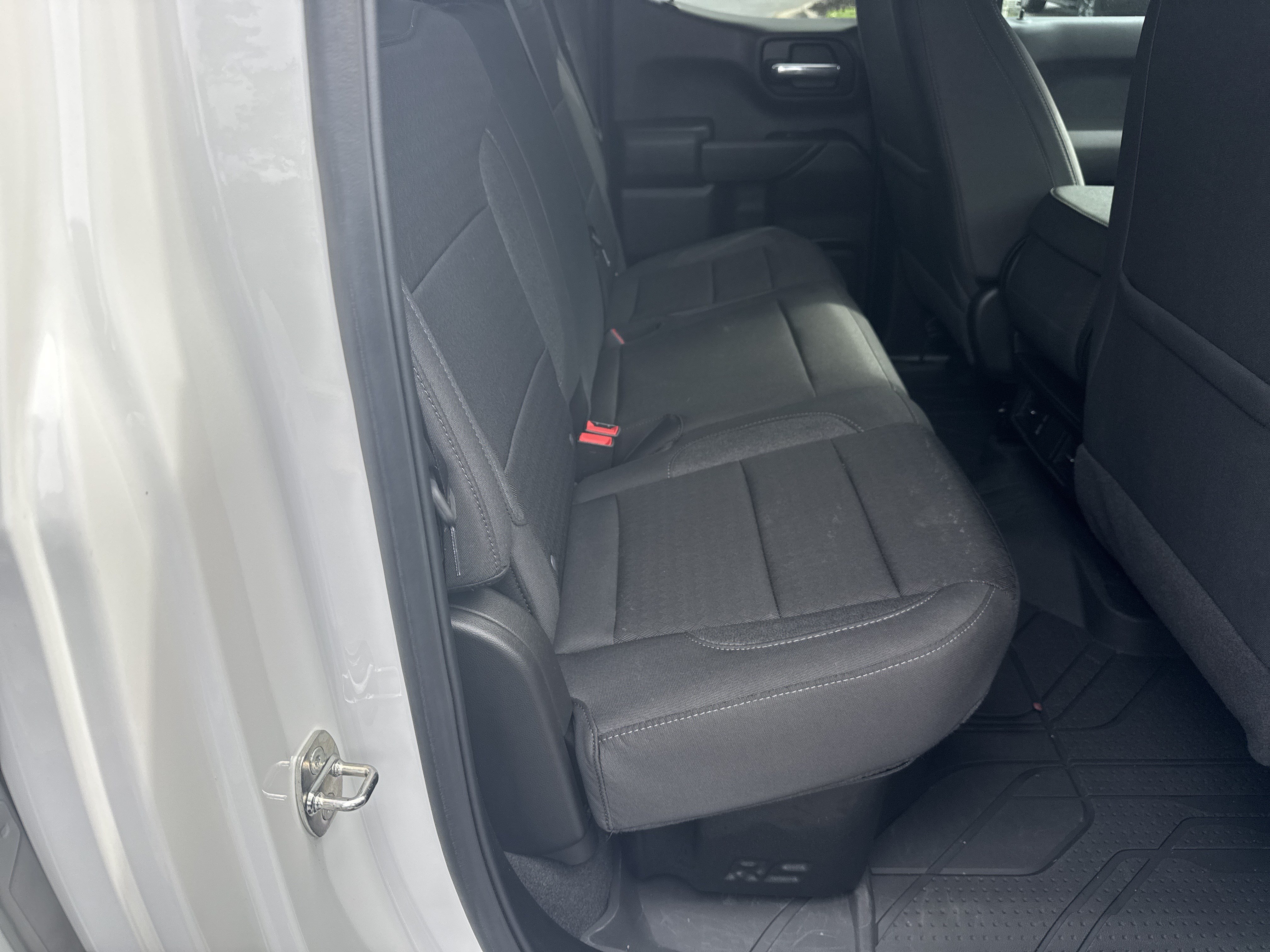 Certified 2024 Chevrolet Silverado 1500 Custom RWD image 15