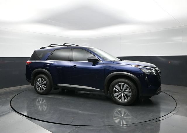 Used 2026 Nissan Pathfinder SL FWD image 6