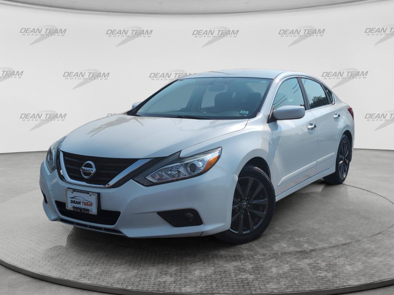 Used 2016 Nissan Altima 2.5 SV FWD image 3