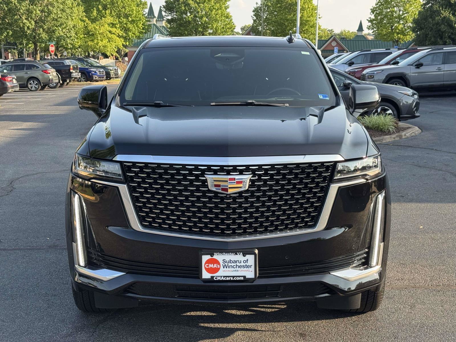 Used 2022 Cadillac Escalade ESV Premium Luxury AWD/4WD image 6