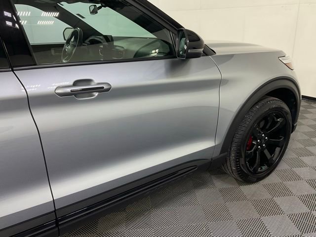 Used 2024 Ford Explorer ST w/ Equipment Group 401A image 7