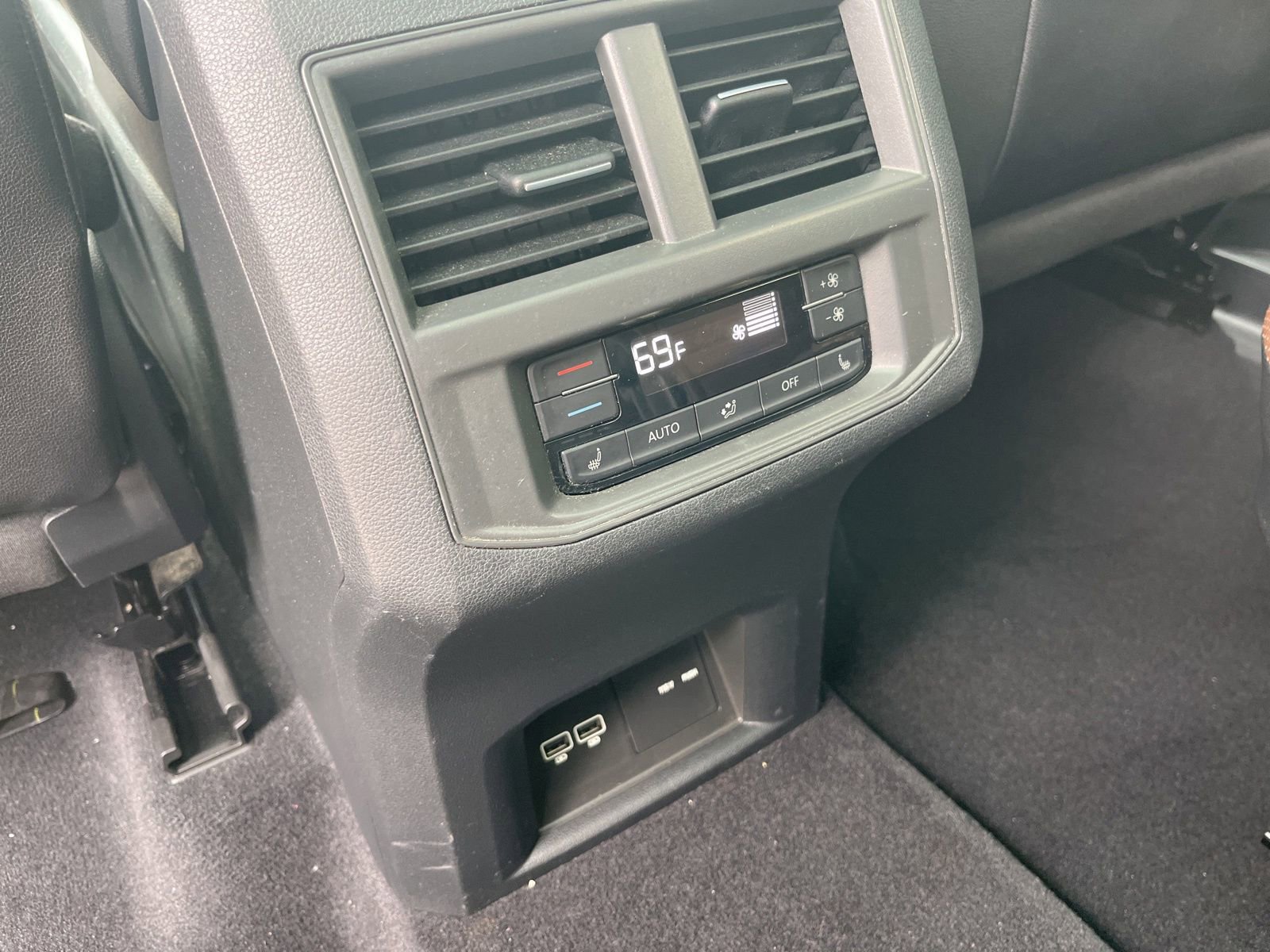 Used 2021 Volkswagen Atlas SEL Premium AWD/4WD image 31