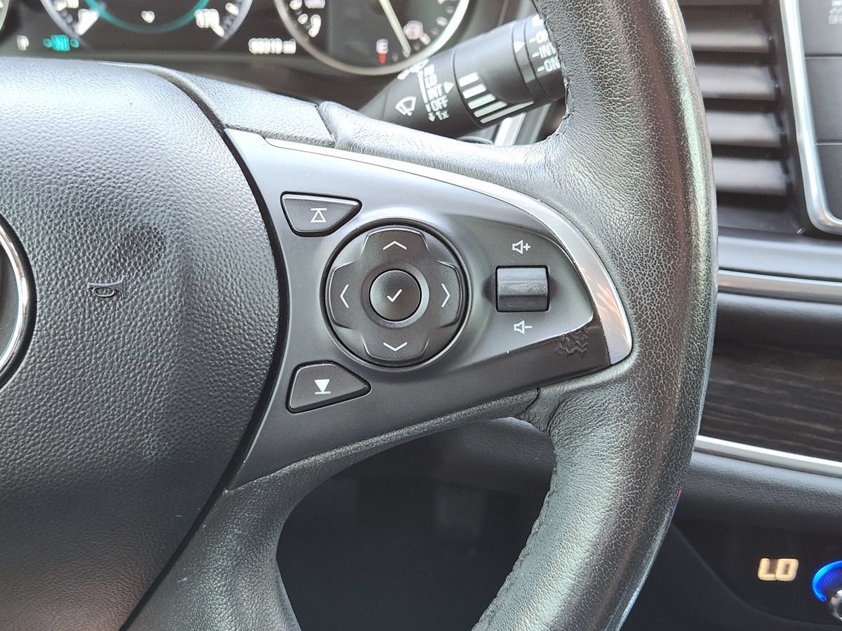 Used 2019 Buick Enclave Avenir w/ Avenir Technology Package FWD image 52