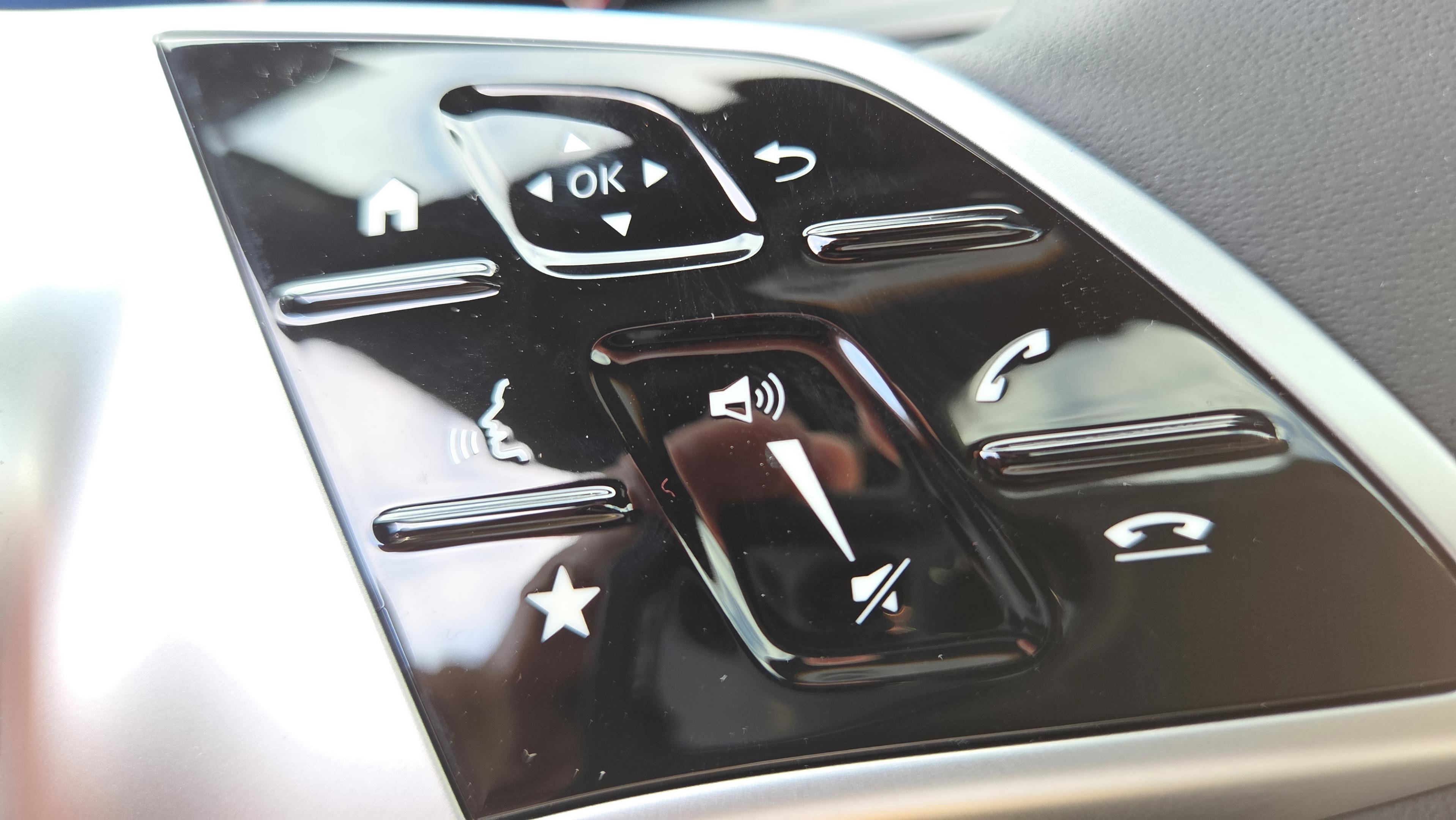 New 2026 Mercedes-Benz GLC 300 image 21