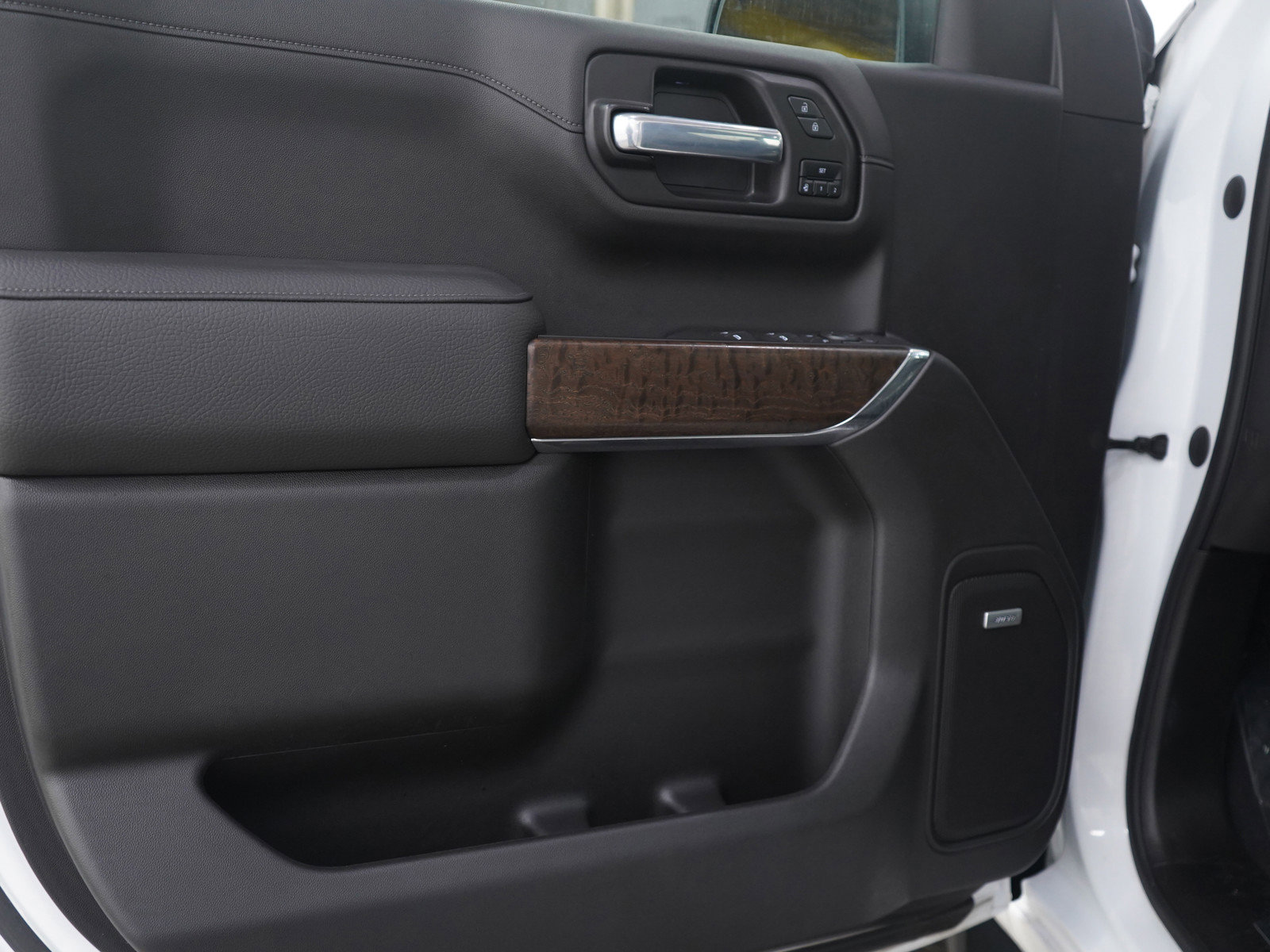 Used 2021 GMC Sierra 1500 Denali w/ Denali Ultimate Package image 17