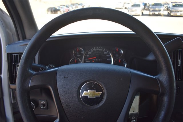 Used 2015 Chevrolet Express 3500 Extended image 19