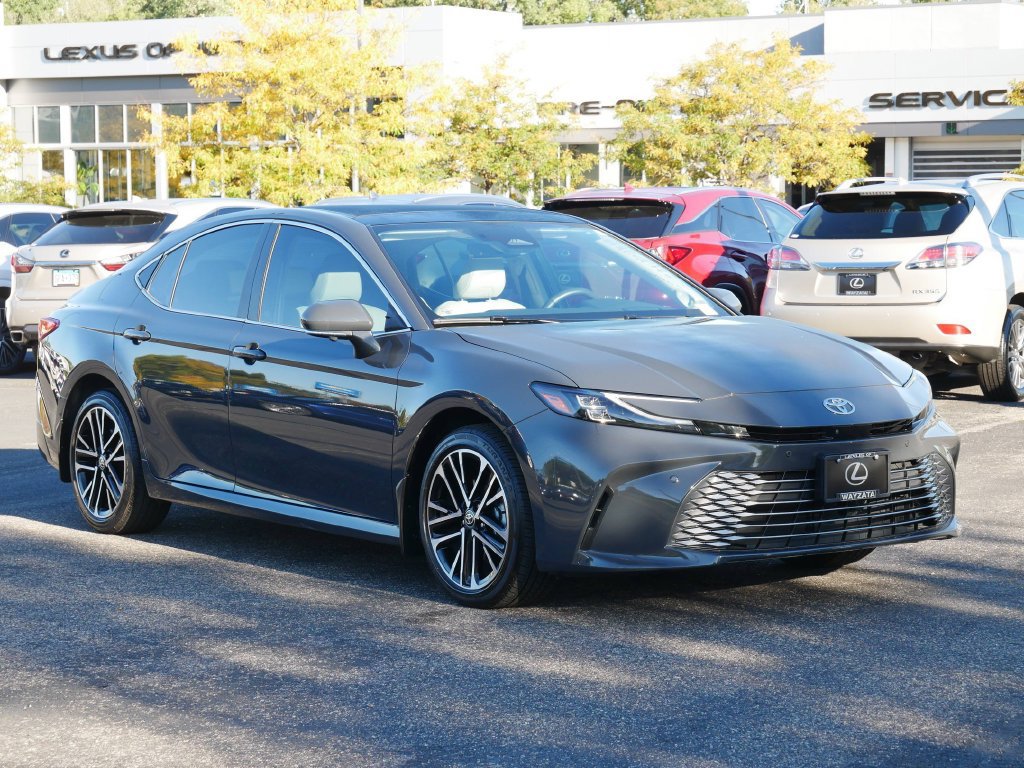 Used 2025 Toyota Camry XLE w/ Premium Plus Package