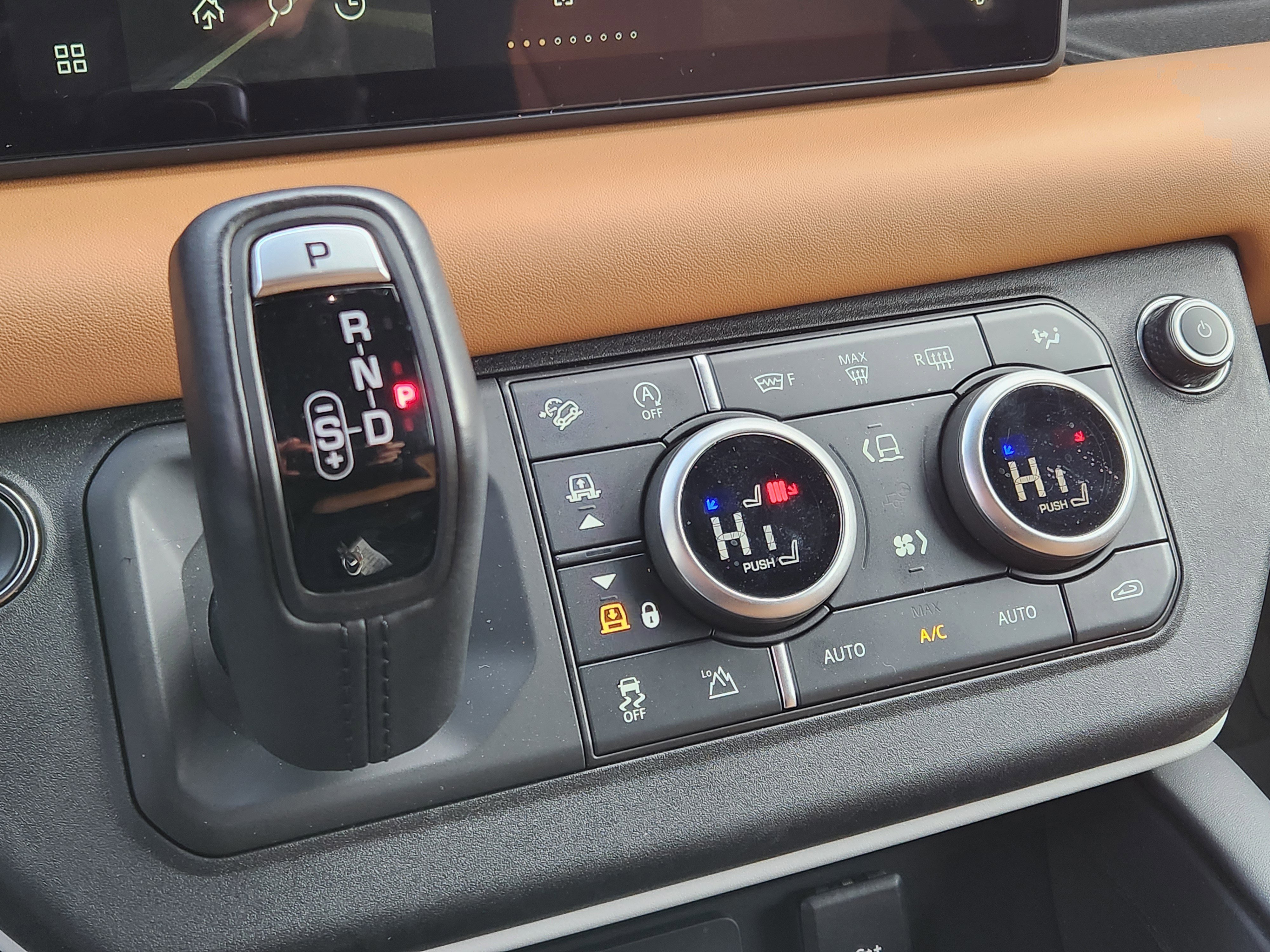 Certified 2024 Land Rover Defender 110 X-Dynamic SE image 20