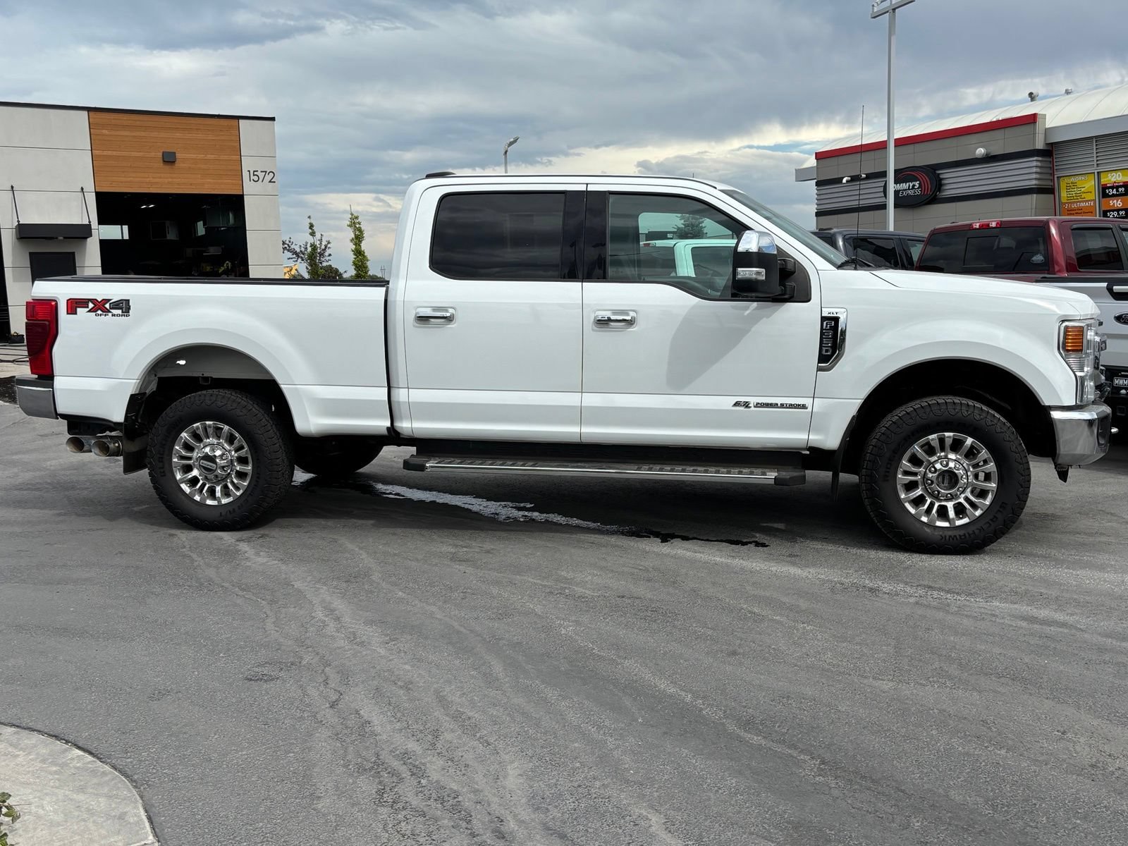Used 2021 Ford F350 XLT w/ XLT Premium Package AWD/4WD image 5