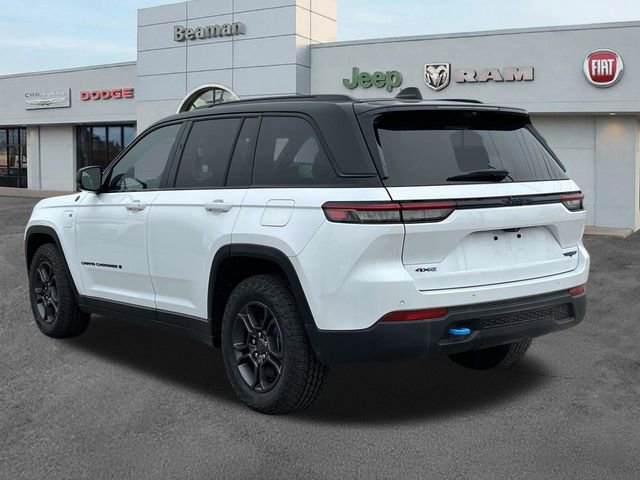New 2024 Jeep Grand Cherokee Trailhawk w/ Luxury Tech Group III AWD/4WD image 5