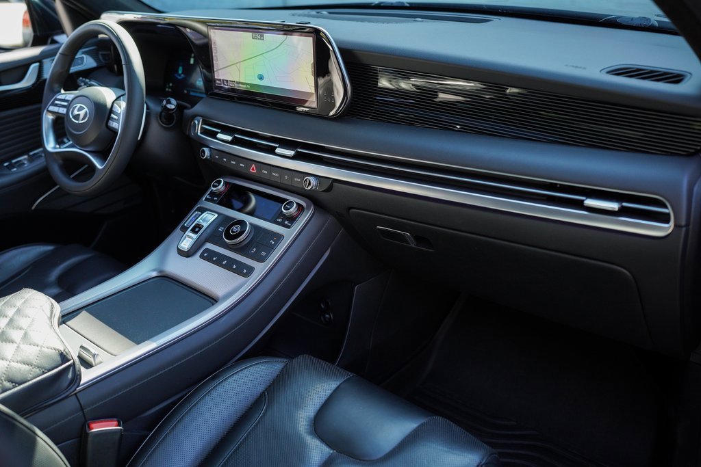 Used 2024 Hyundai Palisade Calligraphy image 21