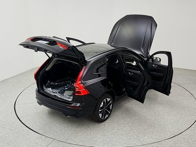 New 2026 Volvo XC60 B5 Ultra w/ Climate Package image 13