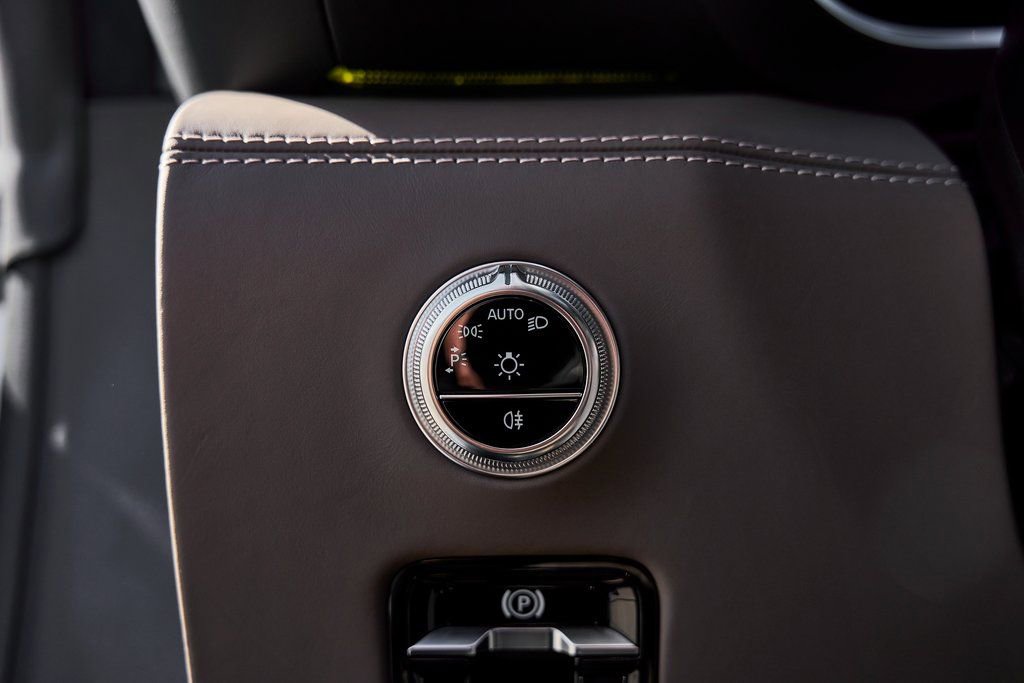 Used 2023 Mercedes-Benz SL 63 AMG 4MATIC image 46