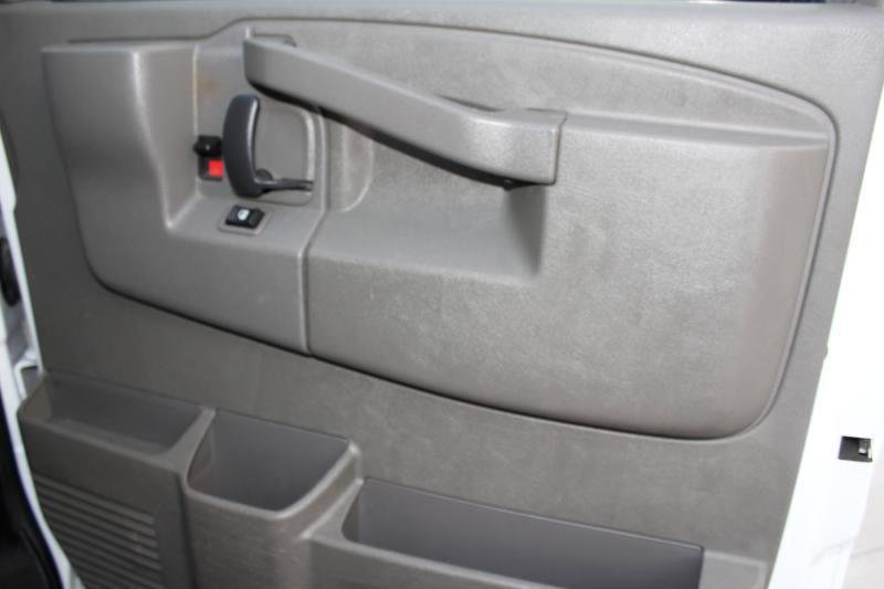 Used 2022 GMC Savana 2500 G2500 Cargo Van w/ Driver Convenience Package image 17