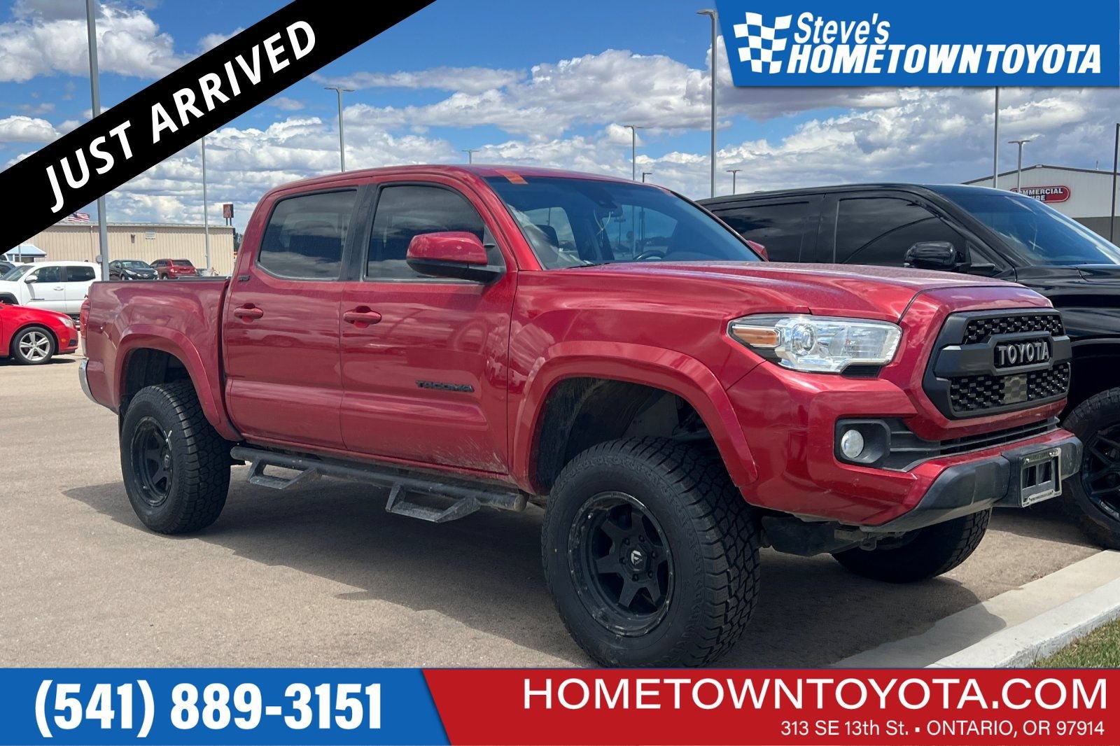Used 2020 Toyota Tacoma SR5 AWD/4WD image 1