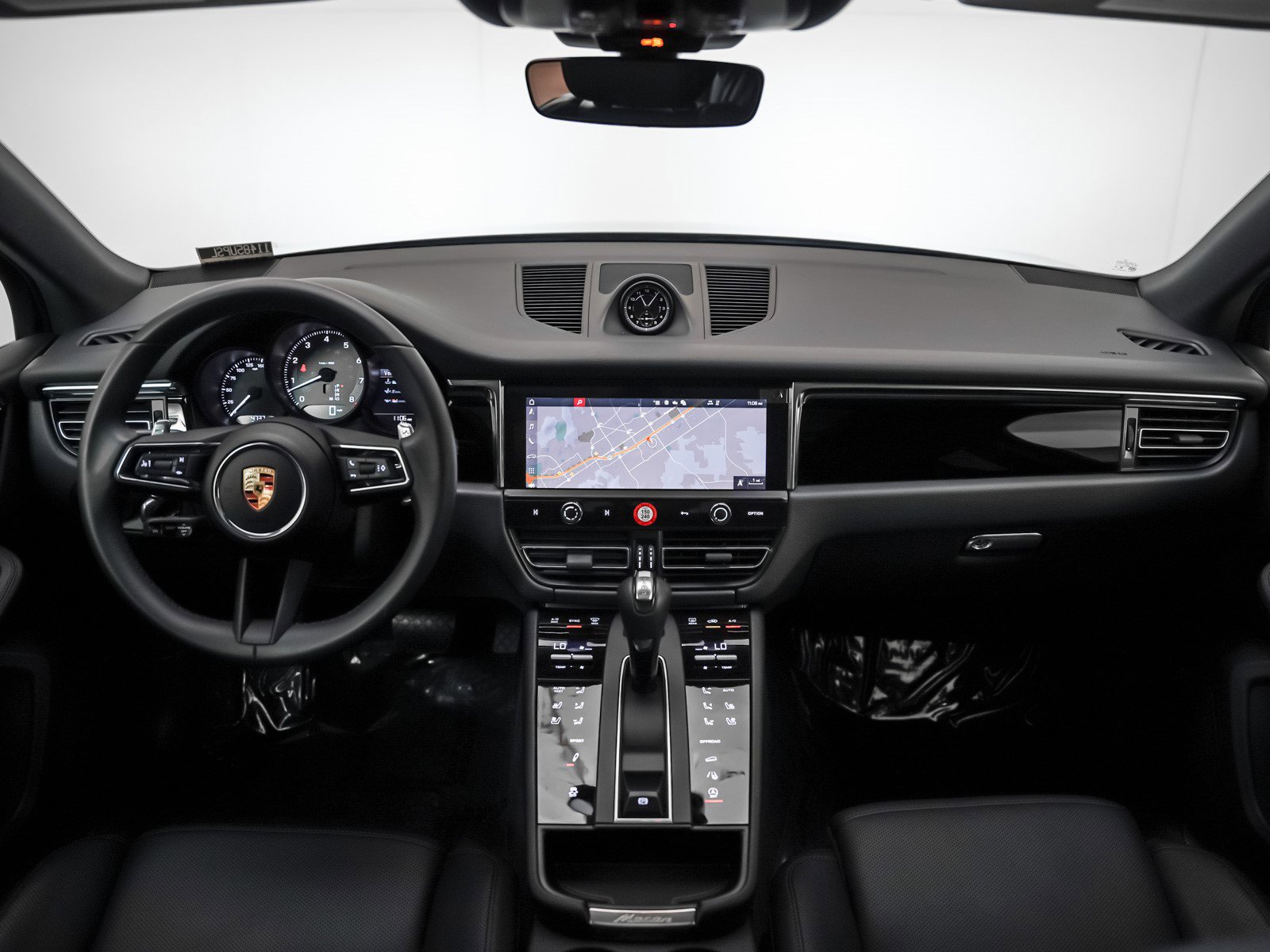 Used 2025 Porsche Macan S image 15