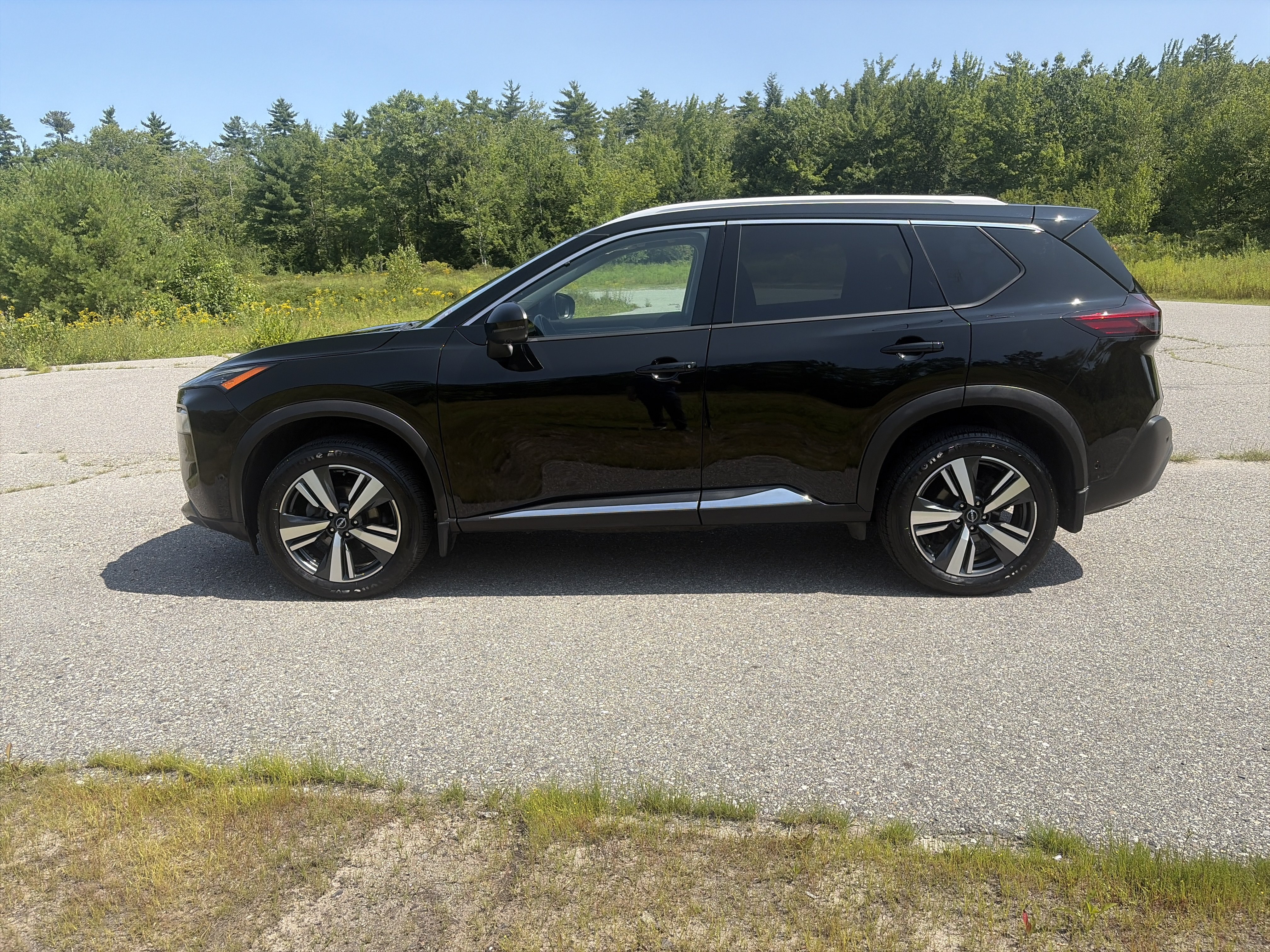 Certified 2023 Nissan Rogue SL w/ SL Premium Package AWD/4WD image 11