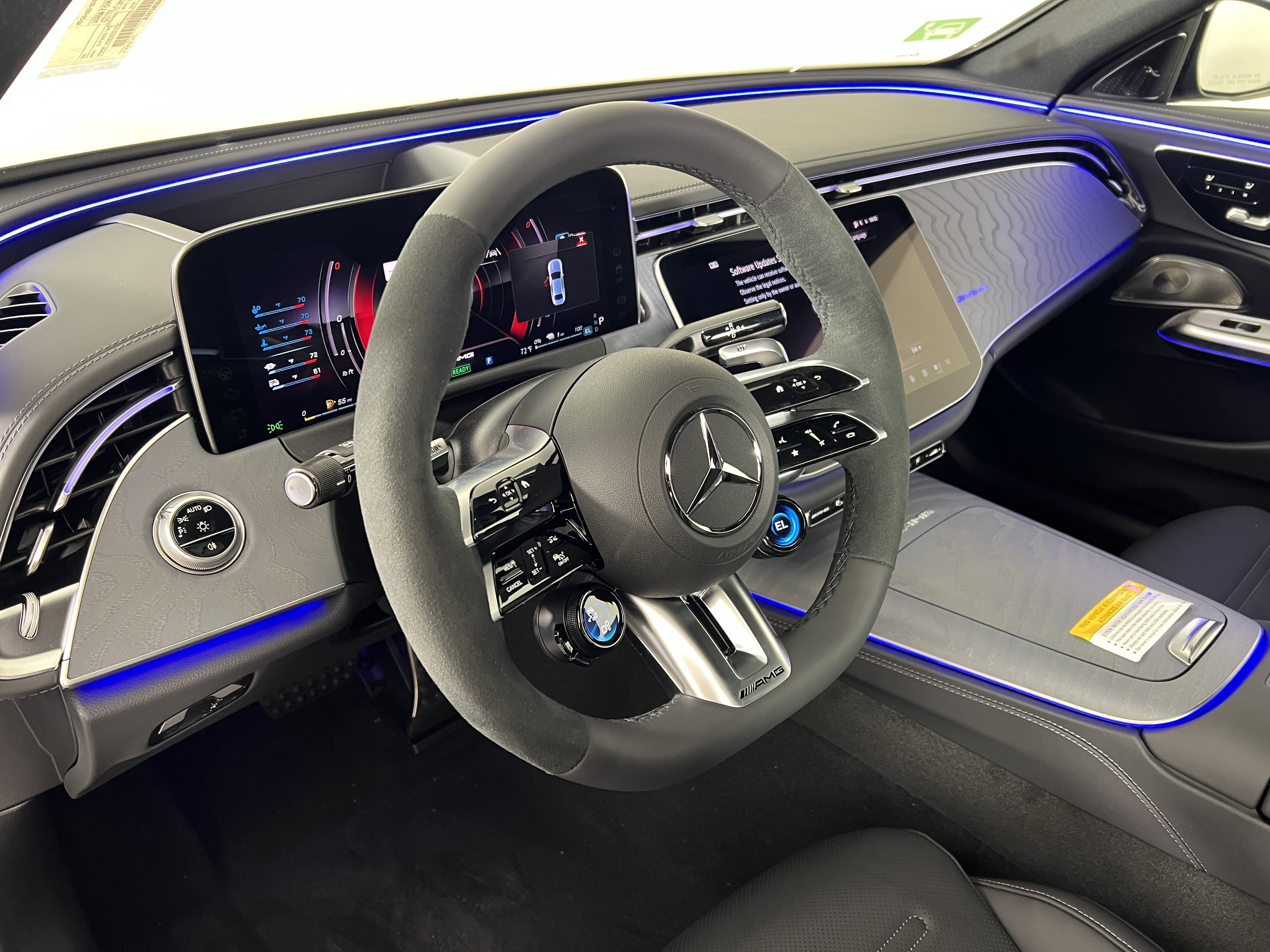 New 2026 Mercedes-Benz E 53 AMG e 4MATIC Sedan image 17