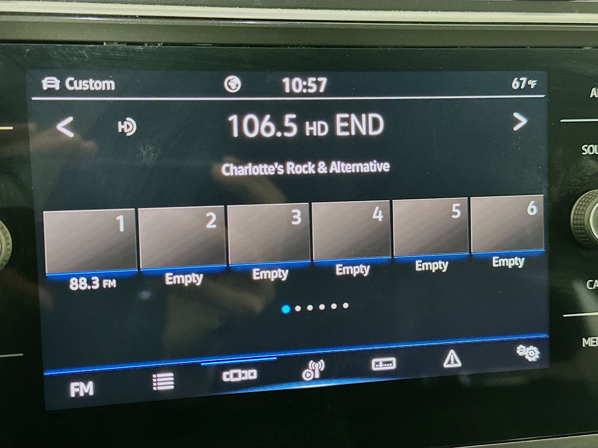 Used 2024 Volkswagen Tiguan Wolfsburg Edition image 21