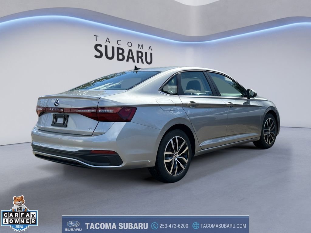 Used 2025 Volkswagen Jetta SE image 5