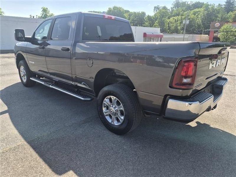 Used 2025 RAM 2500 Big Horn AWD/4WD image 20