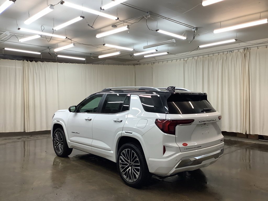New 2026 GMC Terrain Denali image 9
