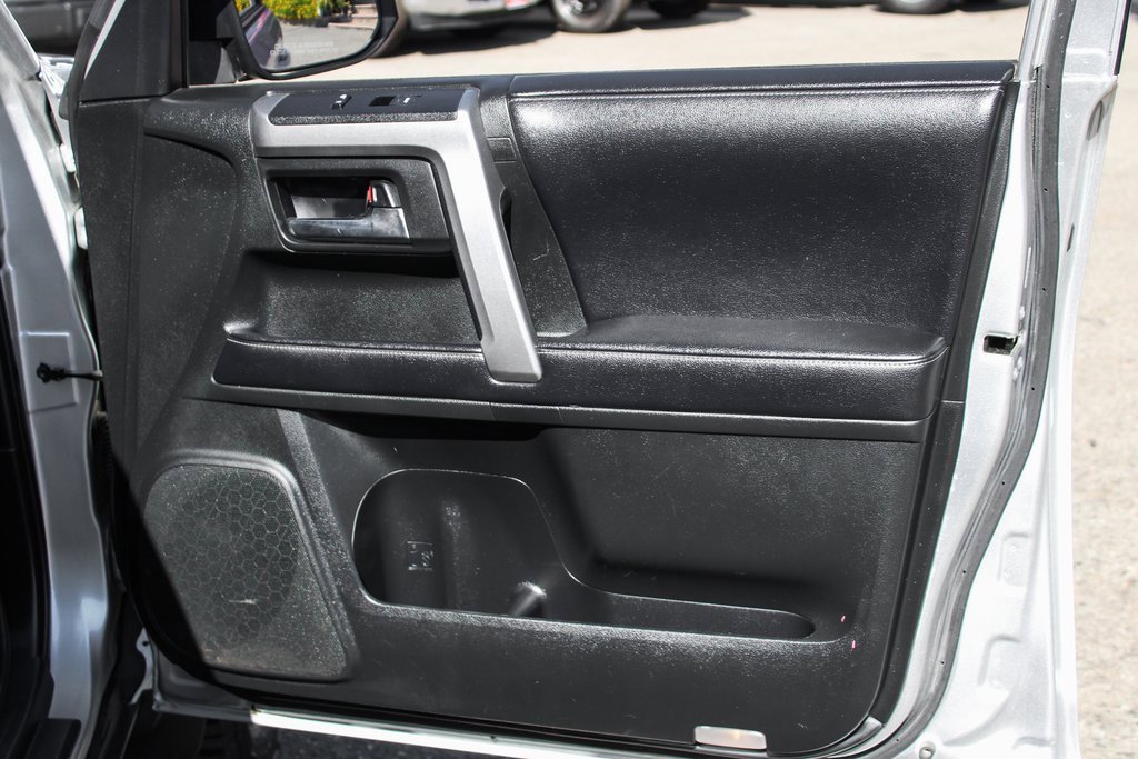 Used 2019 Toyota 4Runner SR5 image 34