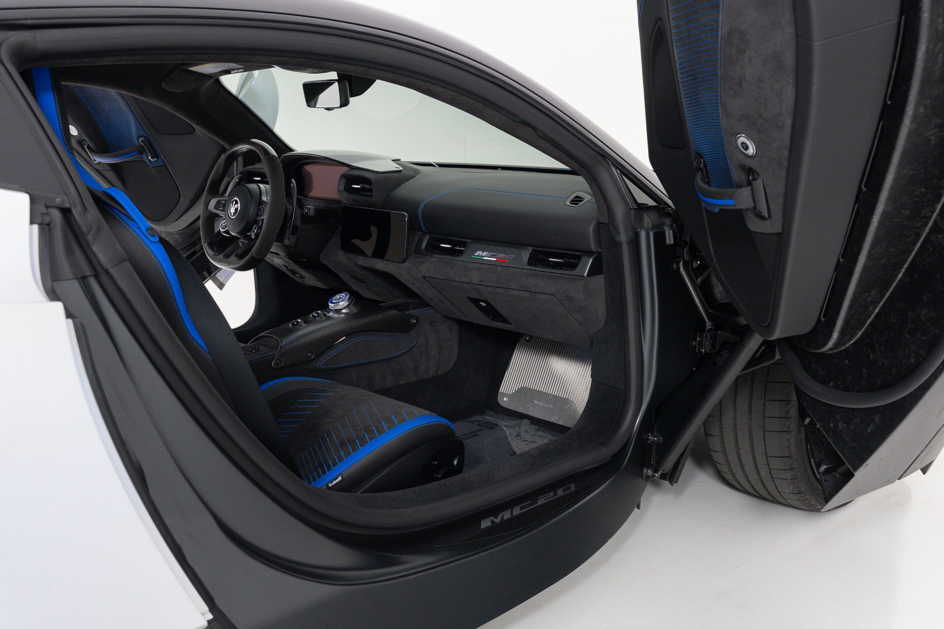 Used 2022 Maserati MC20 Coupe RWD image 37