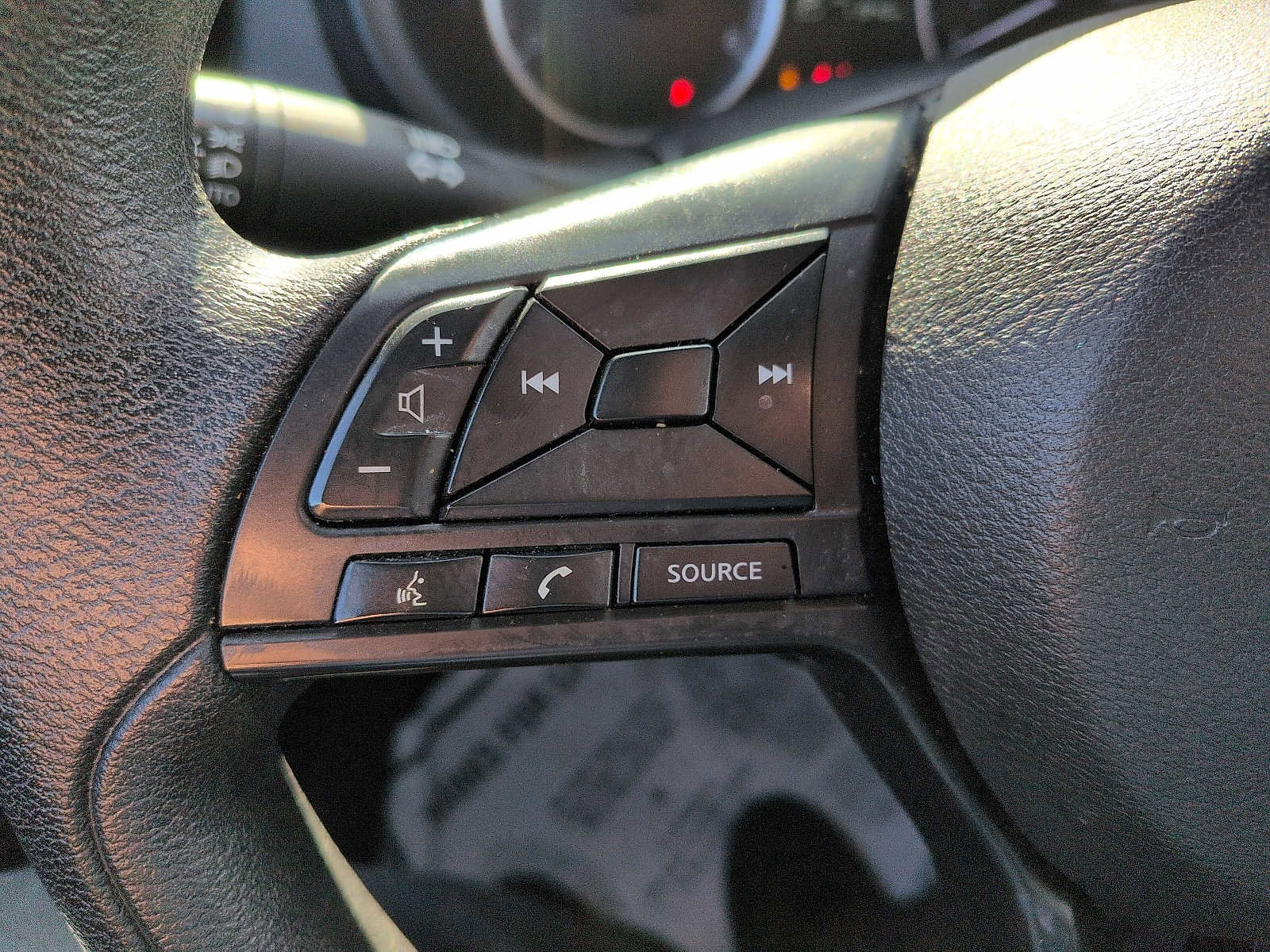 Used 2024 Nissan Kicks S image 15