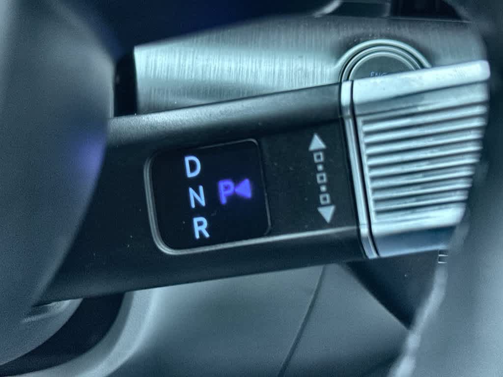Used 2025 Hyundai Kona SEL FWD image 21