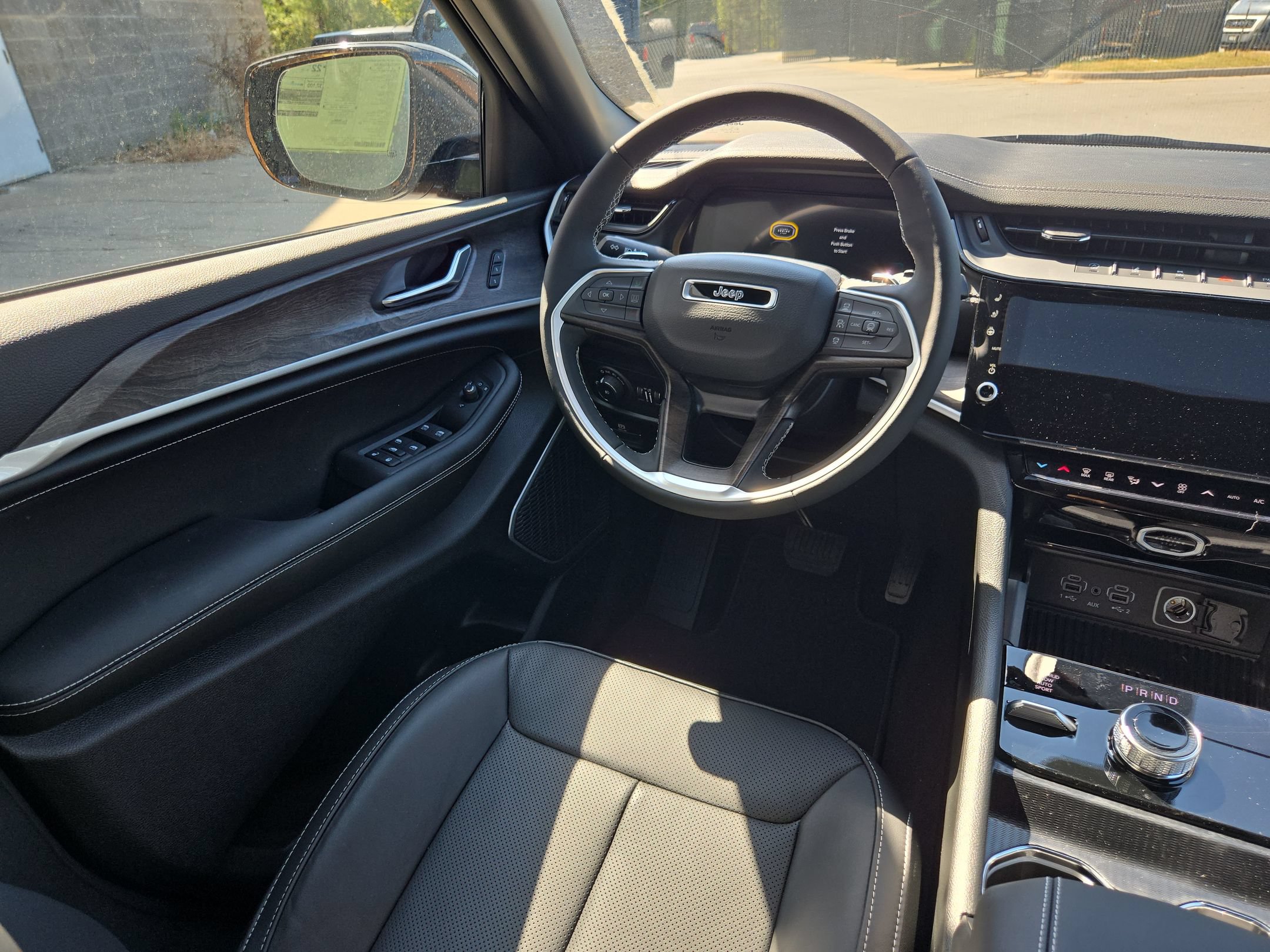 New 2027 Jeep Grand Cherokee Limited AWD/4WD image 9