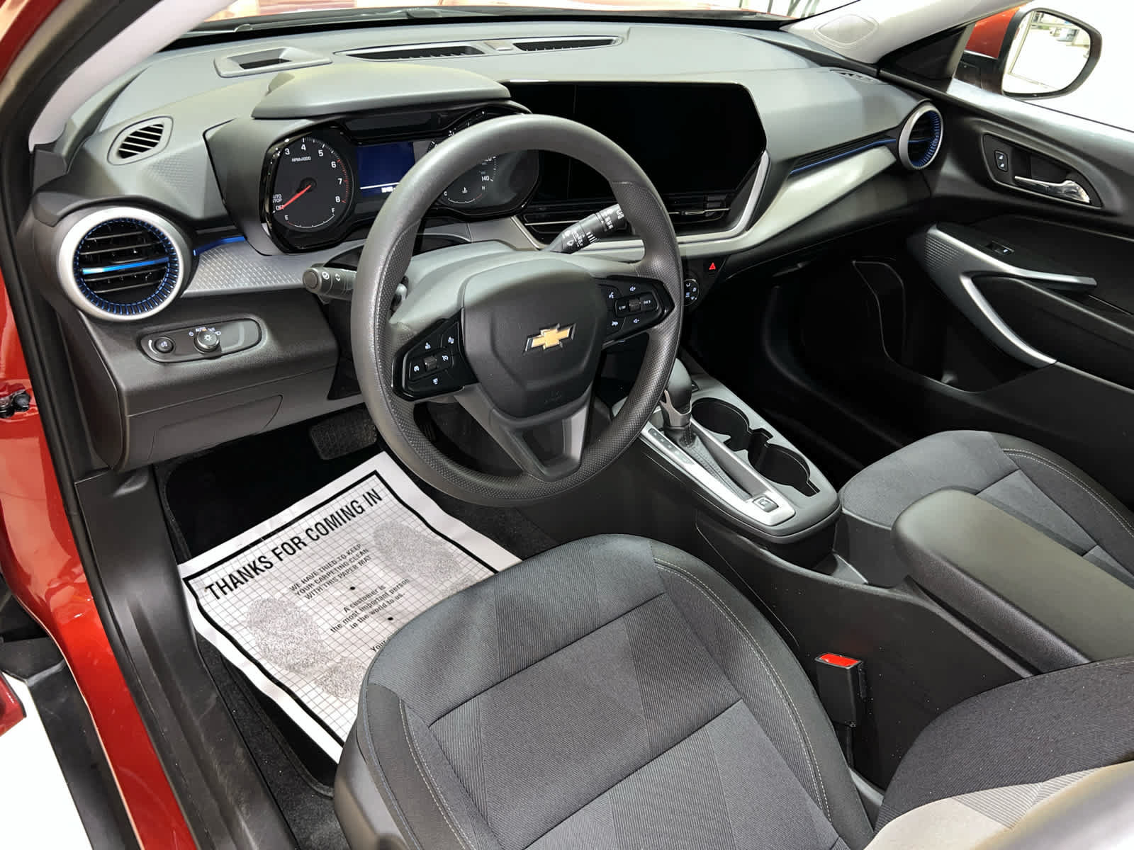 Used 2024 Chevrolet Trax LS w/ LS Convenience Package FWD image 7
