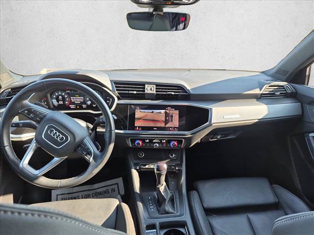 Used 2022 Audi Q3 2.0T Premium Plus w/ Premium Plus Package AWD/4WD image 17