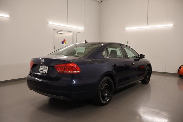 Used 2014 Volkswagen Passat 2.5 S FWD image 4