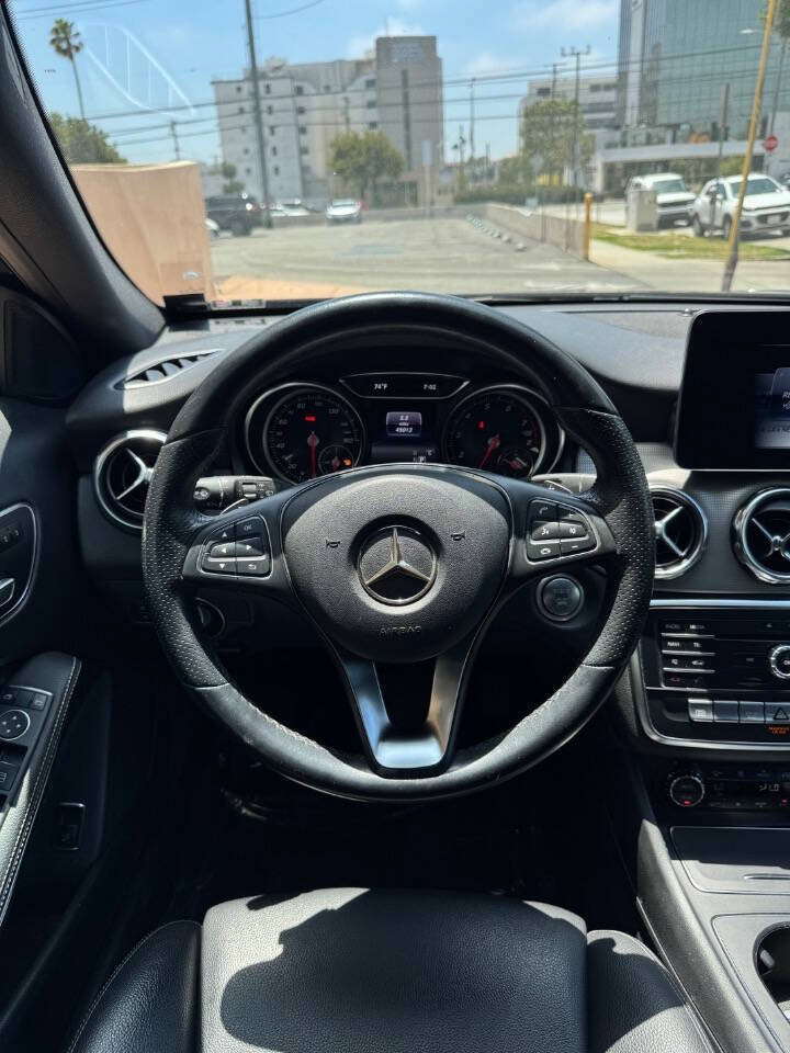 Used 2019 Mercedes-Benz GLA 250 4MATIC image 10