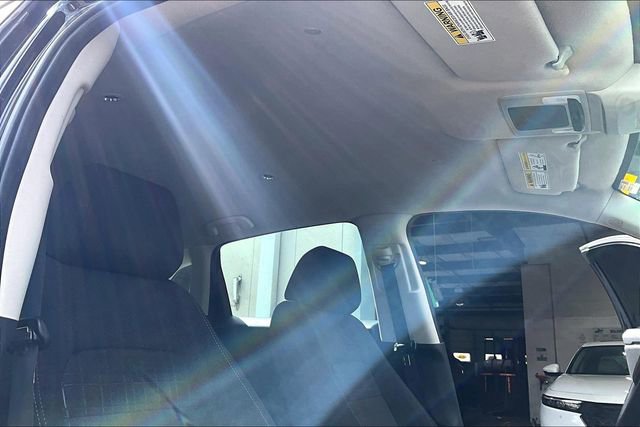 Certified 2025 Honda HR-V LX image 26