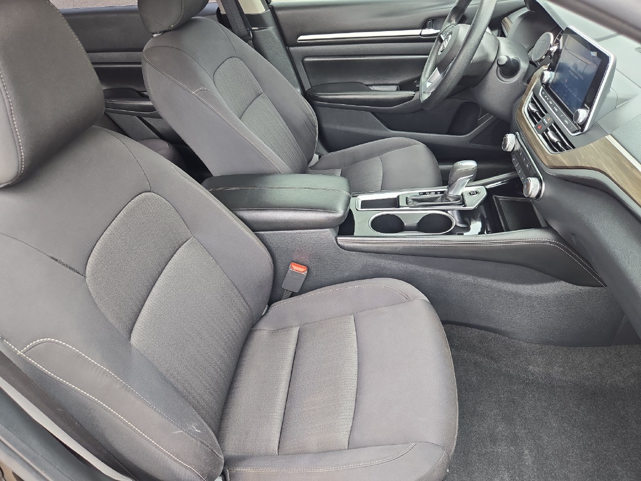Certified 2023 Nissan Altima 2.5 SV FWD image 10