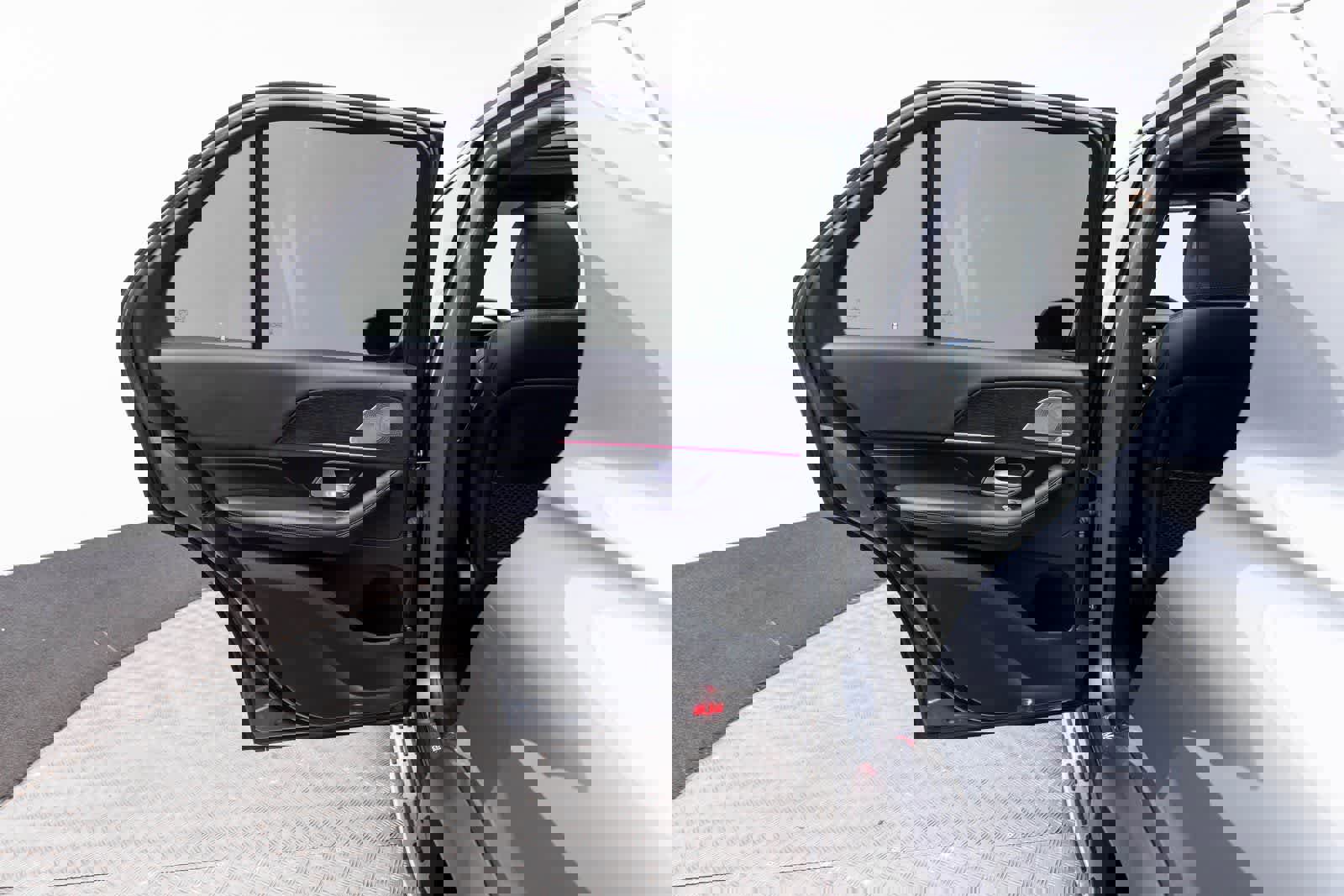 Used 2022 Mercedes-Benz GLE 350 4MATIC w/ Premium Package image 34