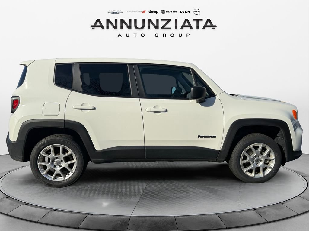 Certified 2023 Jeep Renegade Latitude image 6
