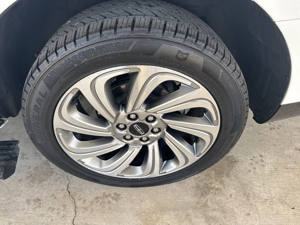 Used 2023 Lincoln Navigator Reserve image 21