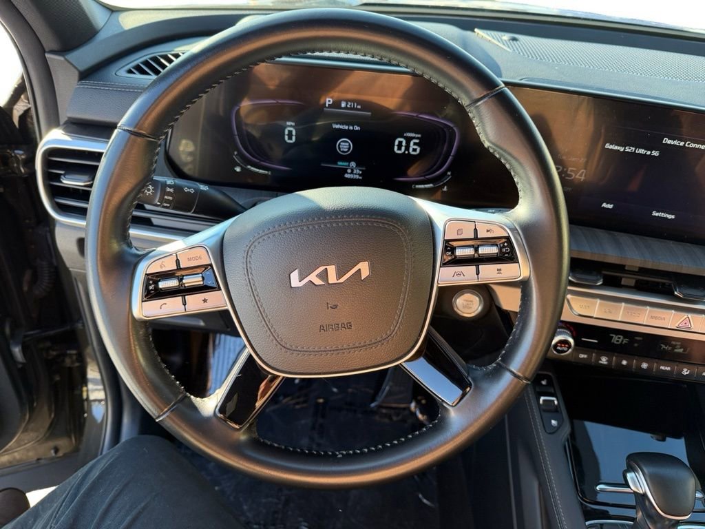 Used 2023 Kia Telluride EX w/ EX Captain's Chair Package image 25