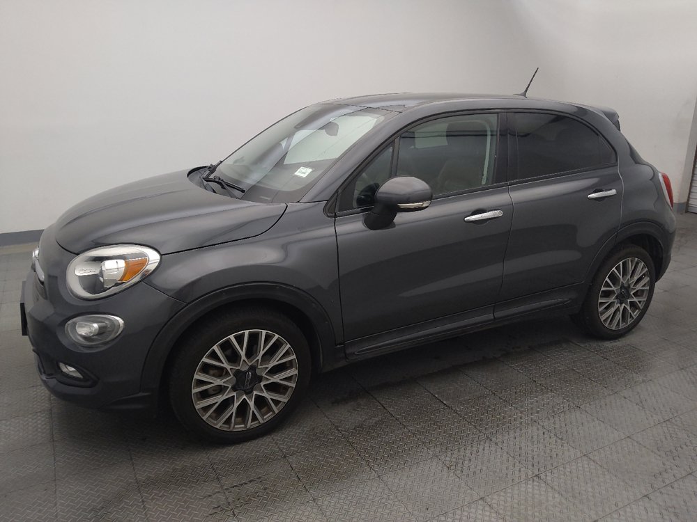 Used 2017 FIAT 500X Lounge w/ Advanced Safety Package FWD image 2