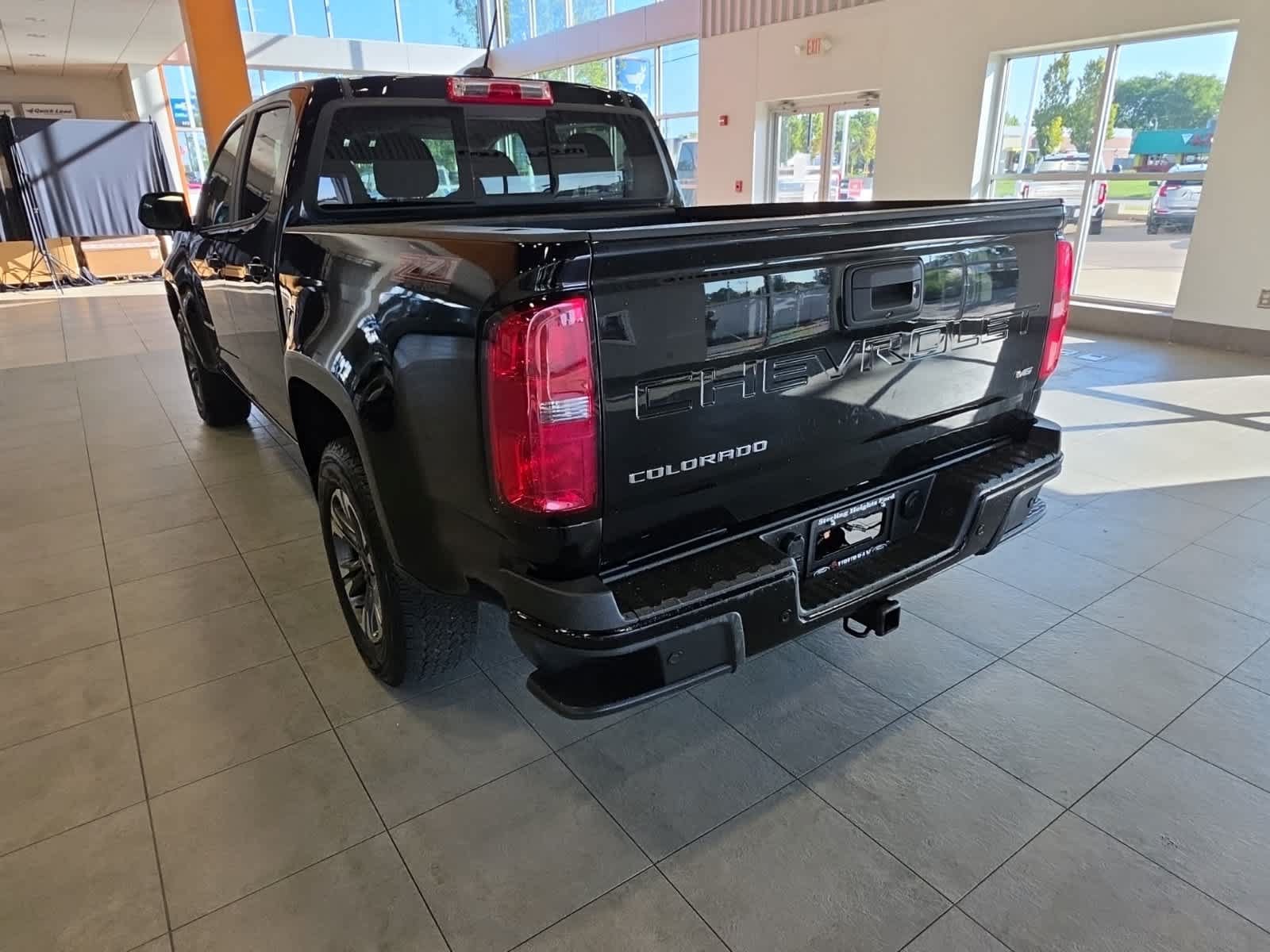 Used 2022 Chevrolet Colorado Z71 AWD/4WD image 12