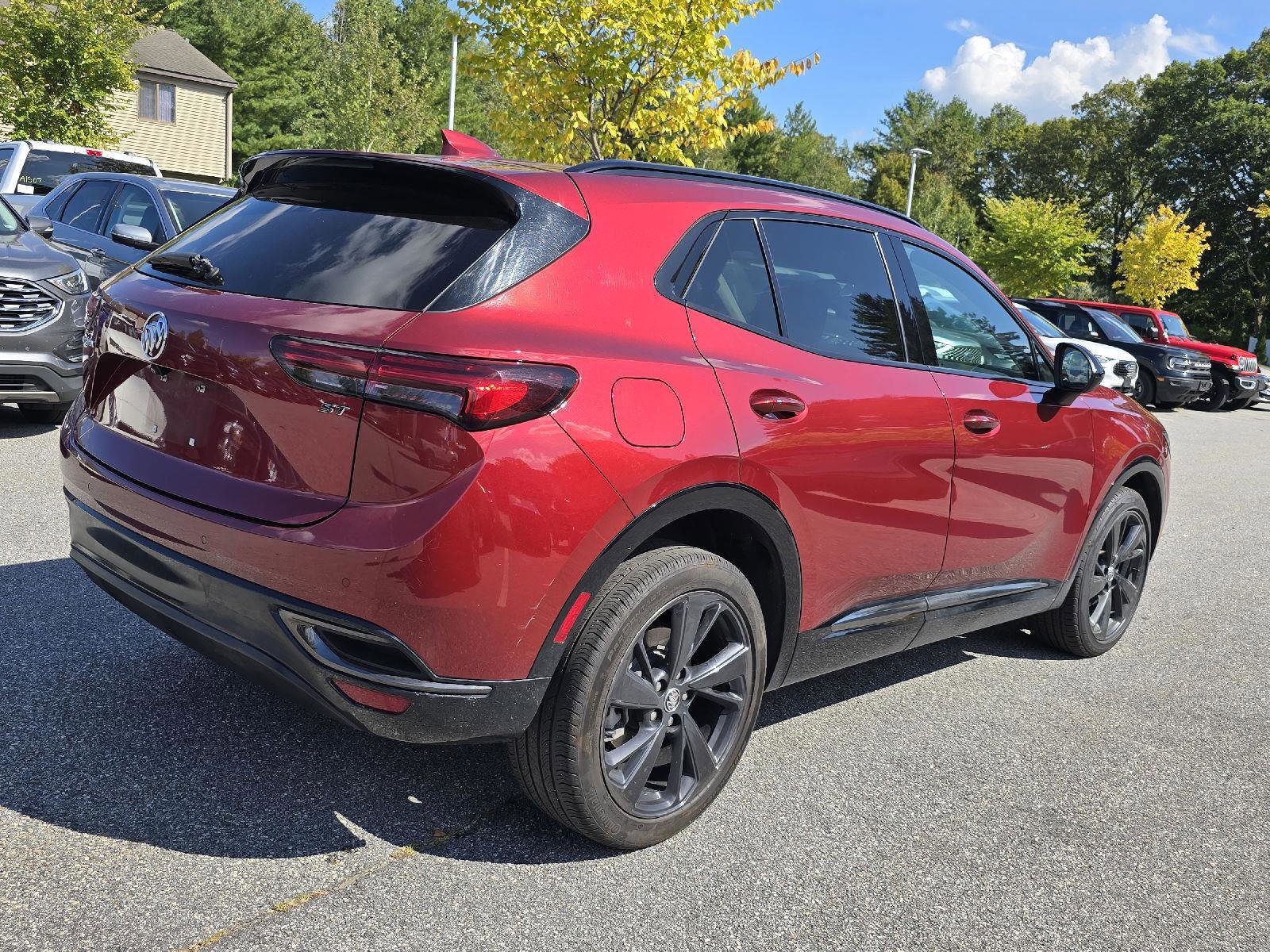 Used 2023 Buick Envision Essence w/ Sport Touring Package image 3