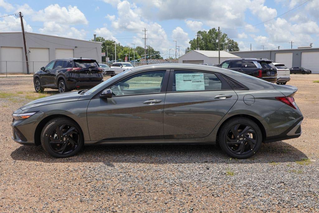 New 2026 Hyundai Elantra Sport FWD image 29