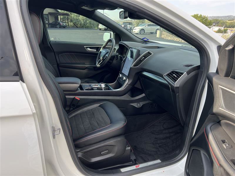 Used 2024 Ford Edge ST-Line image 10