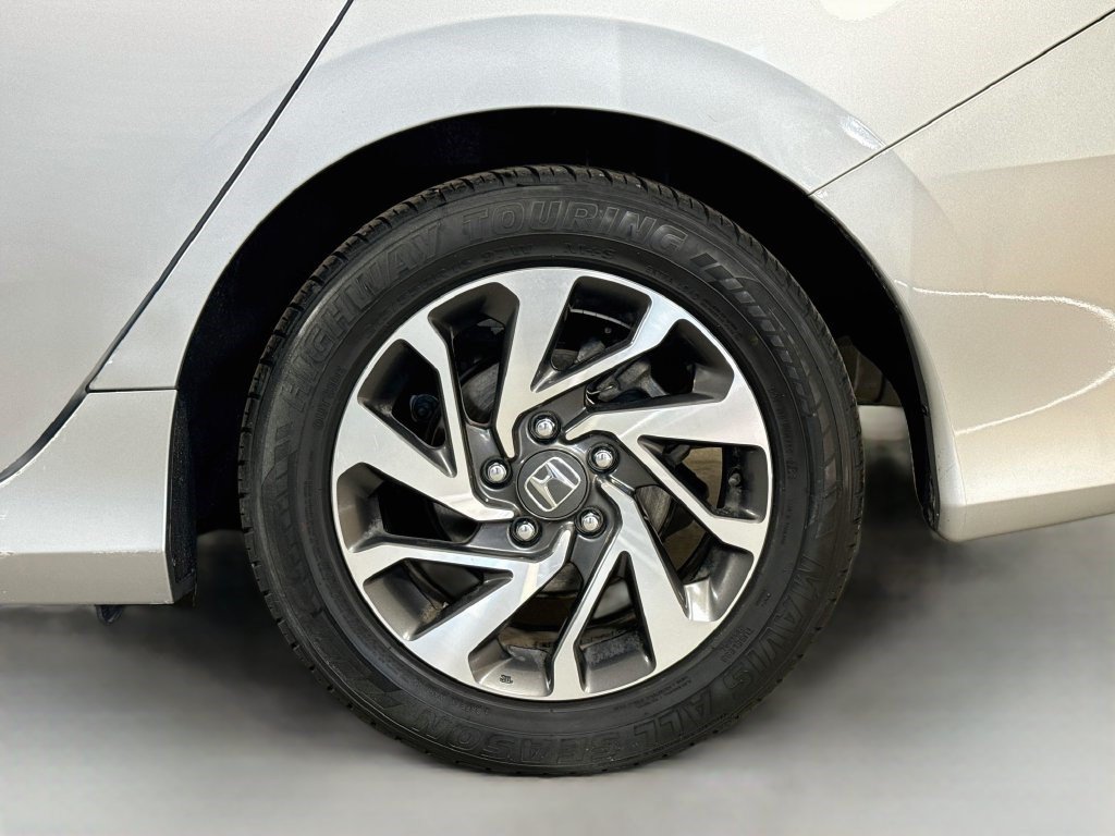 Used 2018 Honda Civic EX image 36