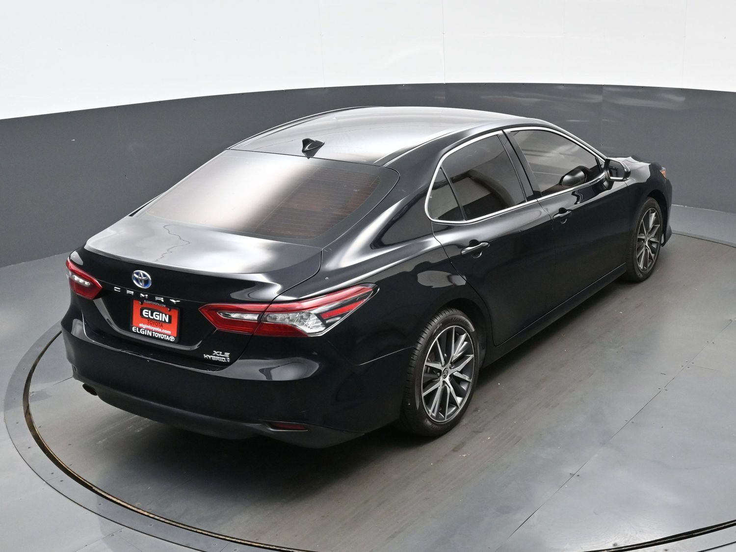 Used 2022 Toyota Camry XLE FWD image 38