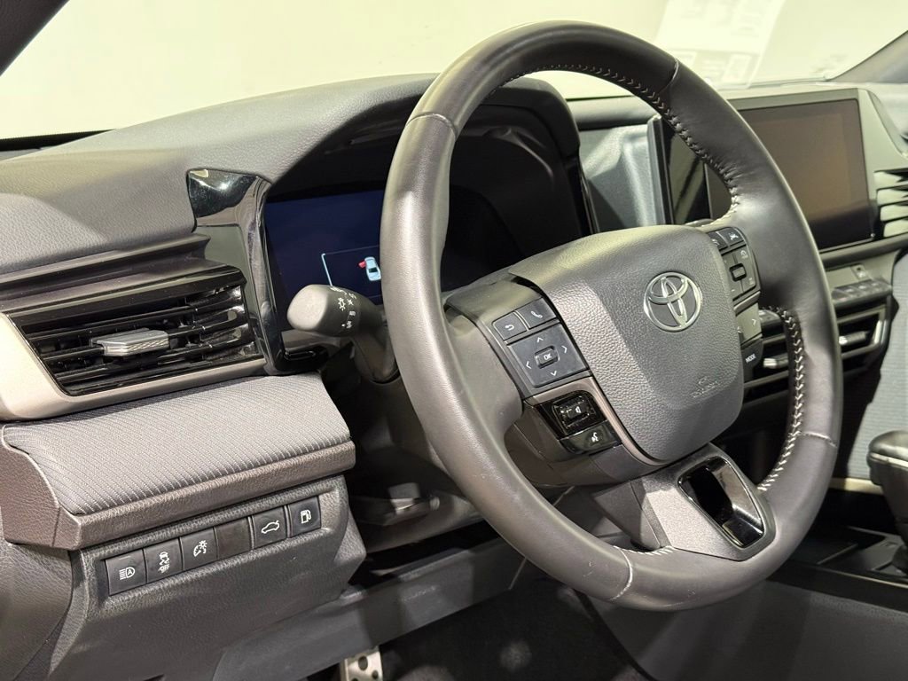Certified 2025 Toyota Camry SE image 16