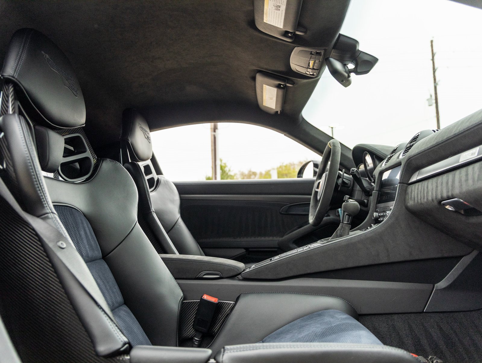 Used 2025 Porsche 718 Cayman GT4 RS w/ Weissach Package image 48